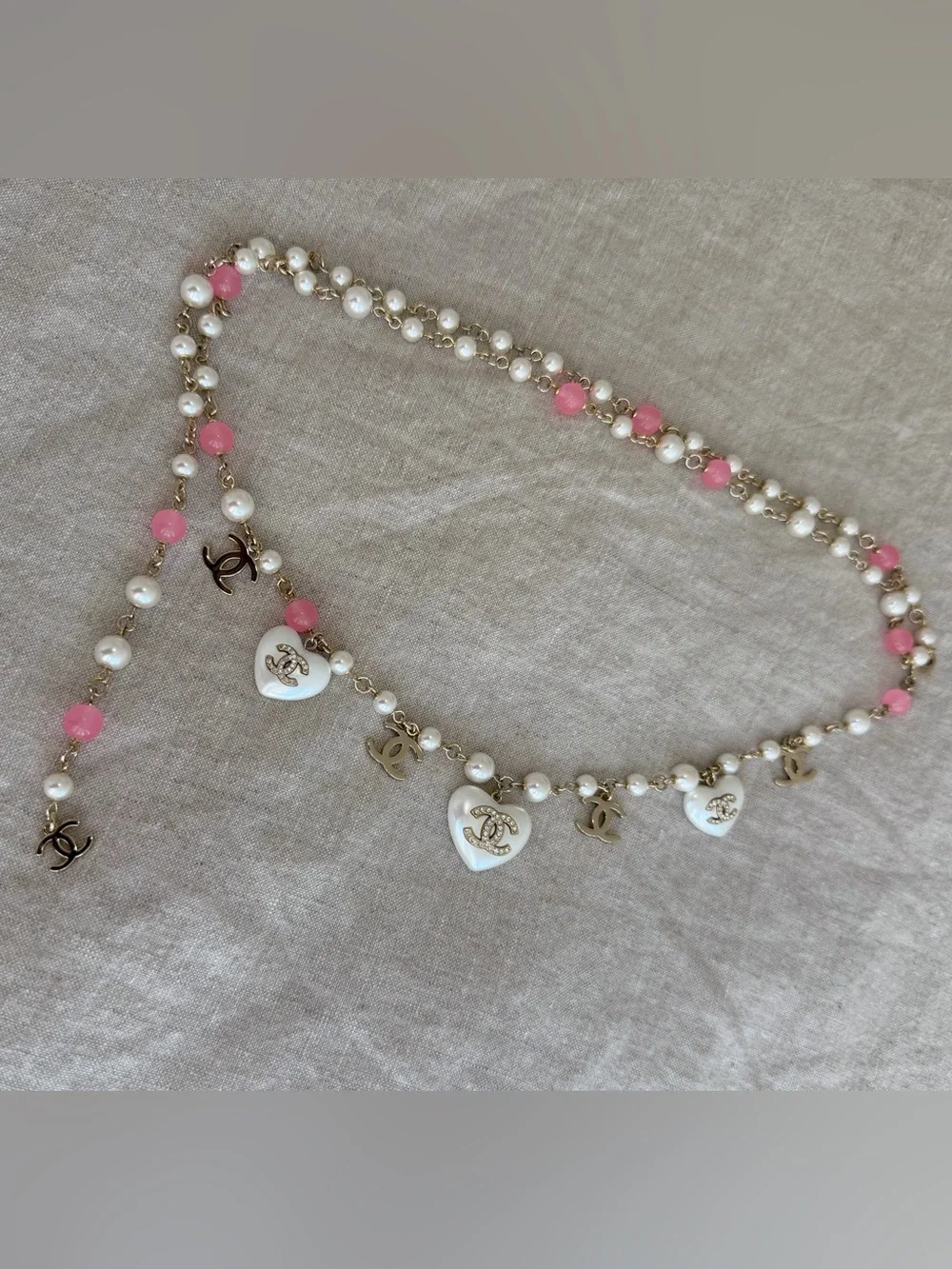 CHANEL Pink and White Pearl Heart Charm Belt
